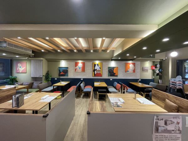 森林小徑文心店用餐环境